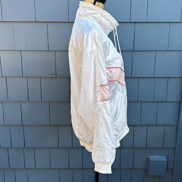 🩷🤍🩷Vintage 80s, Renee windbreaker jacket, white, and pink - Picture 4 of 7